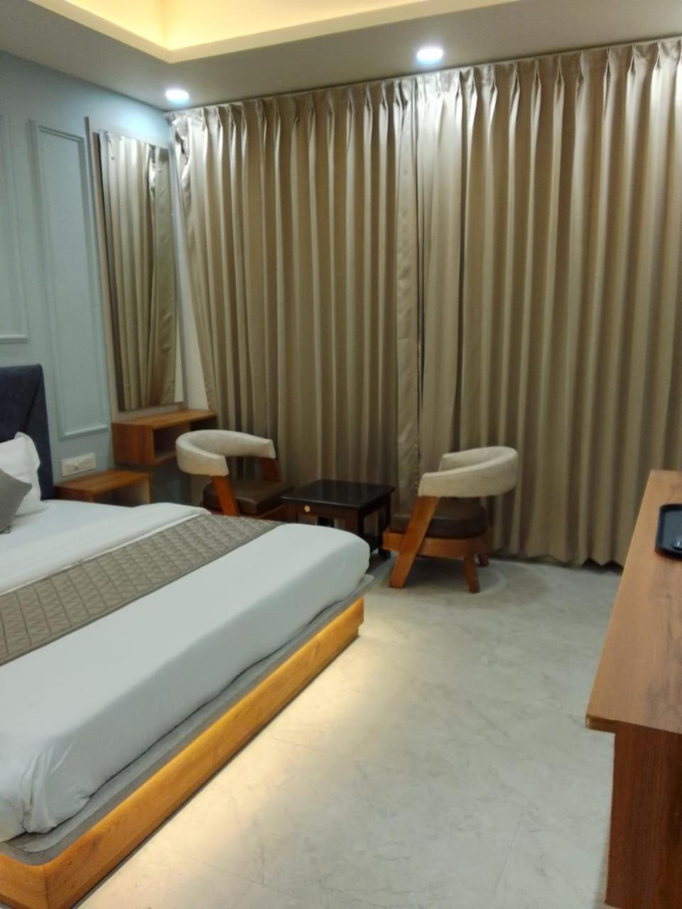 The Grand View Otel Baijnāth Dış mekan fotoğraf