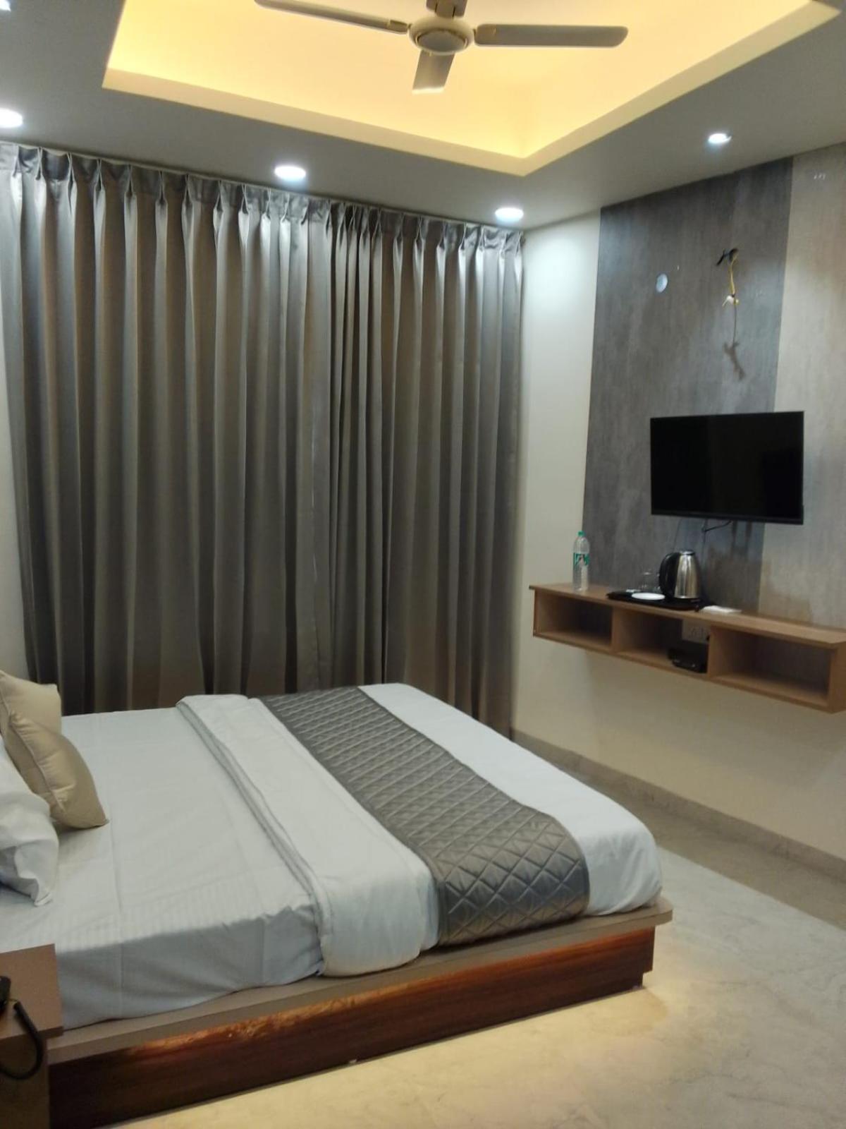 The Grand View Otel Baijnāth Dış mekan fotoğraf