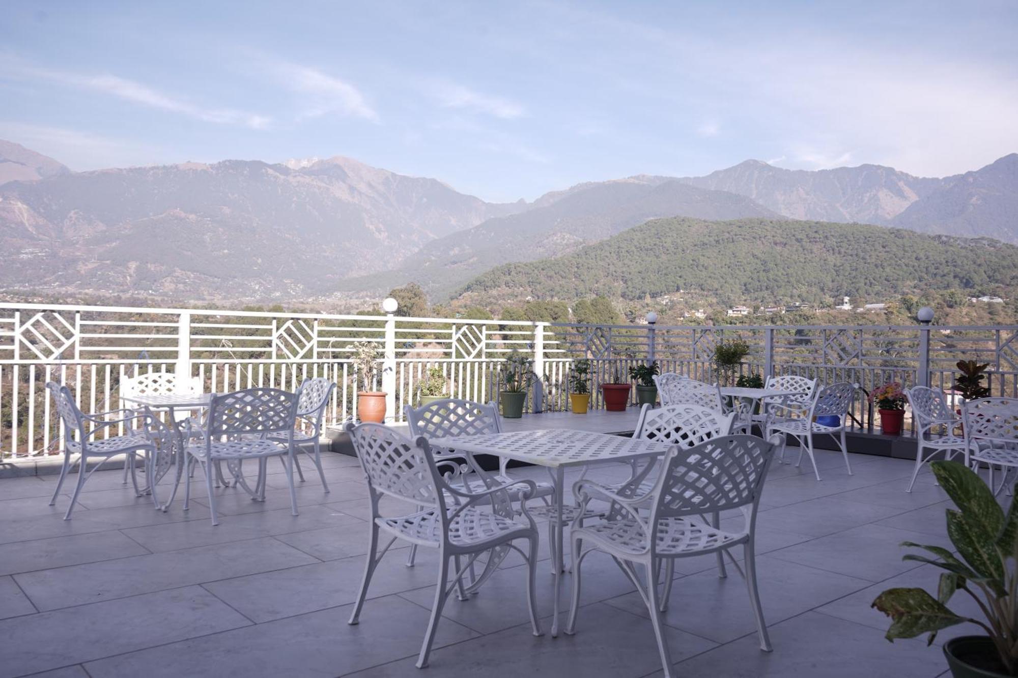 The Grand View Otel Baijnāth Dış mekan fotoğraf