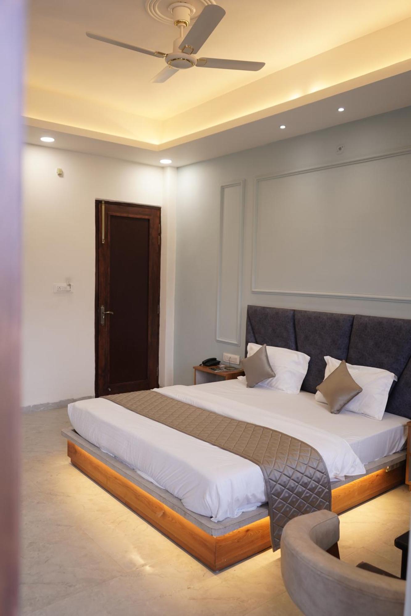 The Grand View Otel Baijnāth Dış mekan fotoğraf